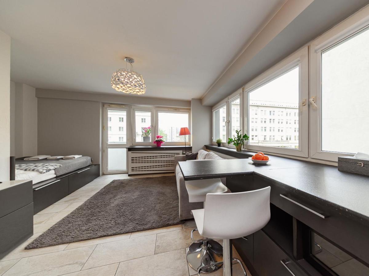 Metro Swietokrzyska Apartament